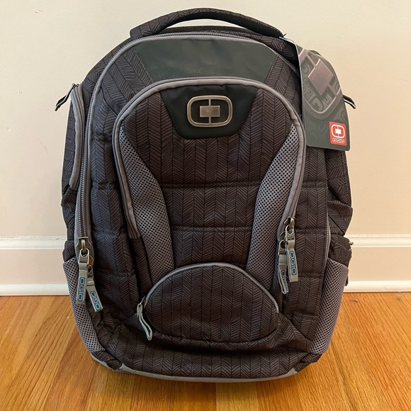 OGIO Carbon Padded laptop backpack - Picture 1 of 11